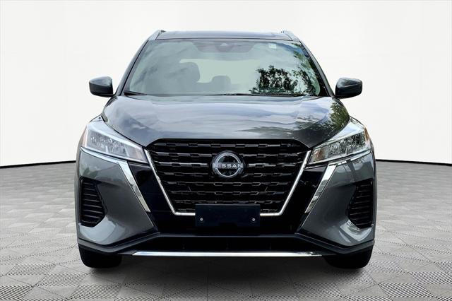 2023 Nissan Kicks SV Xtronic CVT