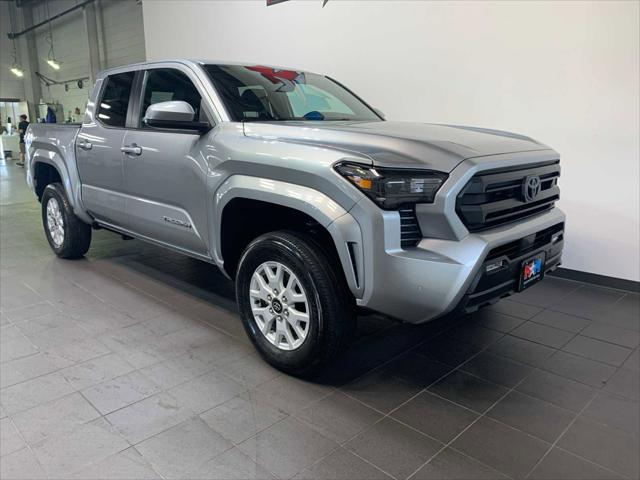 2024 Toyota Tacoma SR5 4WD
