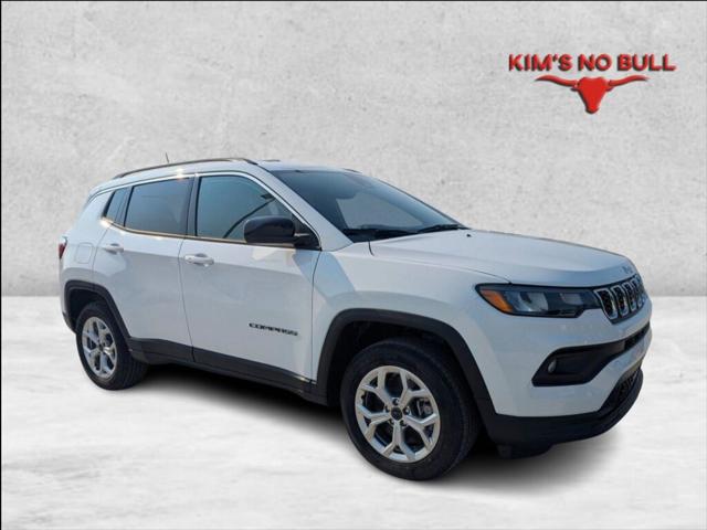 2025 Jeep Compass COMPASS LATITUDE 4X4