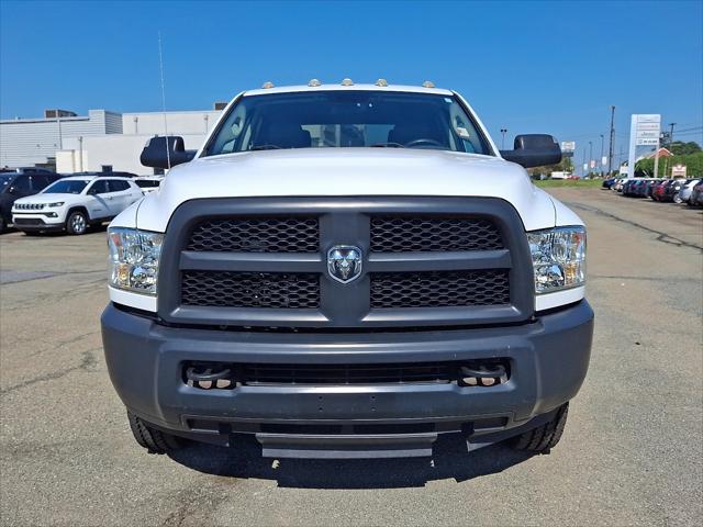 2018 RAM 3500 Chassis Tradesman/SLT/Laramie