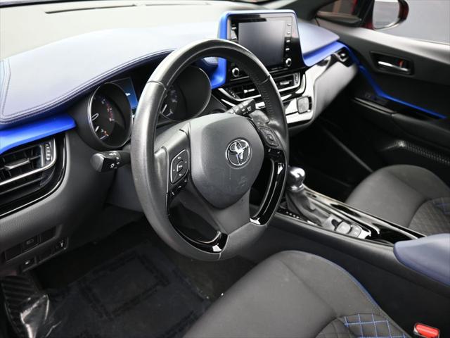 2022 Toyota C-HR XLE