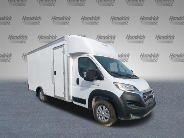 2024 RAM Ram ProMaster RAM PROMASTER 3500 SLT CUTAWAY 159 WB EXT / 104 CA