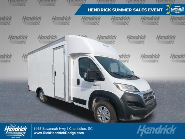 2024 RAM Ram ProMaster RAM PROMASTER 3500 SLT CUTAWAY 159 WB EXT / 104 CA