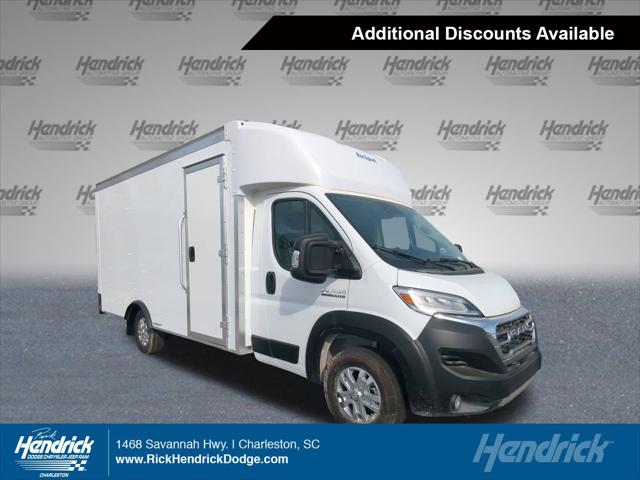 2024 RAM Ram ProMaster RAM PROMASTER 3500 SLT CUTAWAY 159 WB EXT / 104 CA