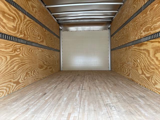 2025 Chevrolet 3500 LCF Gas 2WD REG CAB 176