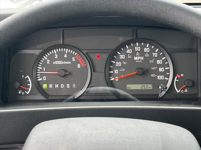2025 Chevrolet 3500 LCF Gas 2WD REG CAB 176