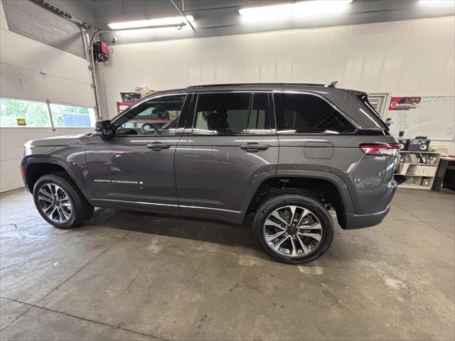 2025 Jeep Grand Cherokee GRAND CHEROKEE OVERLAND 4X4