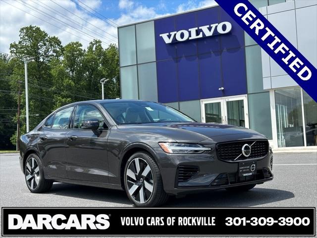 2024 Volvo S60 Recharge Plug-In Hybrid T8 Plus Dark Theme
