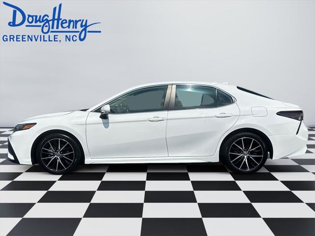 2023 Toyota Camry SE