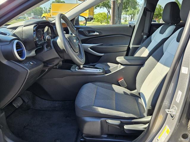 2025 Chevrolet Trax FWD LS