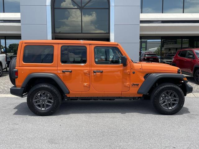 2025 Jeep Wrangler 4-Door Summit 4x4