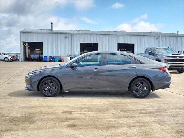 2023 Hyundai Elantra SEL 2023 Hyundai Elantra SEL