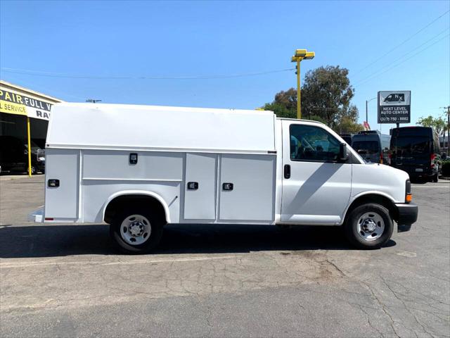 2017 Chevrolet Express Cutaway Work Van