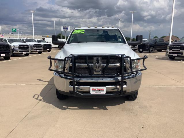 2018 RAM 3500 Chassis Tradesman/SLT/Laramie
