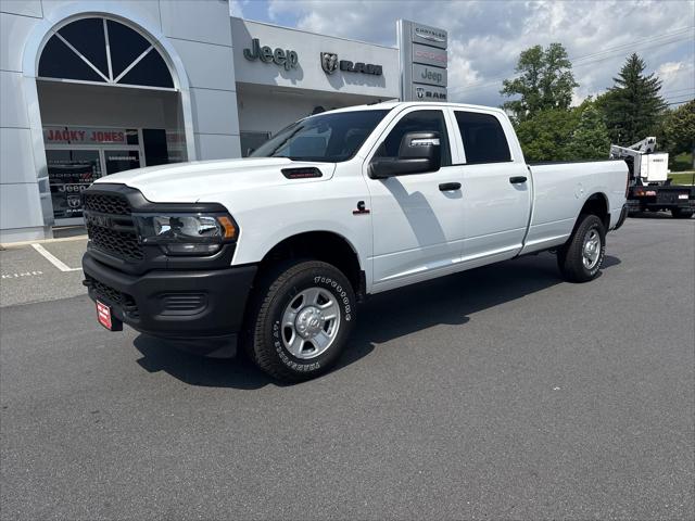 2024 RAM 2500 Tradesman Crew Cab 4x4 8 Box
