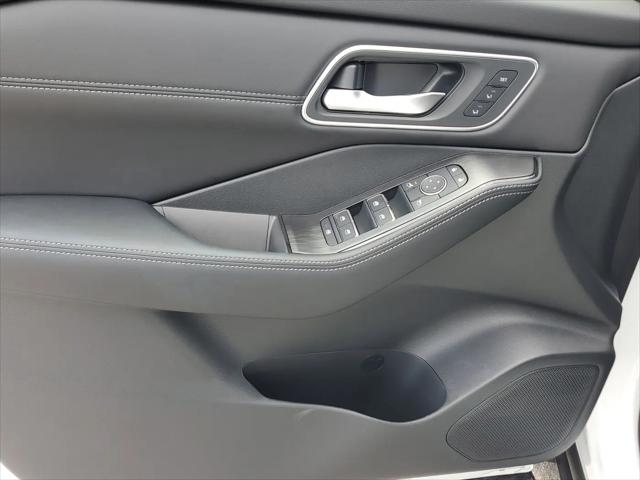 2025 Nissan Rogue Platinum FWD