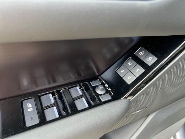 2026 Land Rover Range Rover Velar P250 Dynamic SE