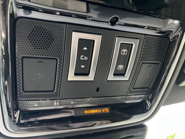 2026 Land Rover Range Rover Velar P250 Dynamic SE