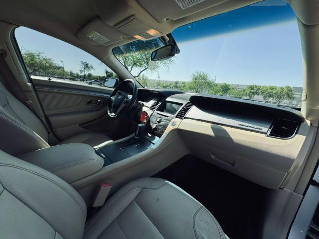 2013 Ford Taurus SEL