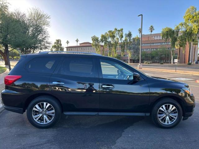 2020 Nissan Pathfinder SL 2WD