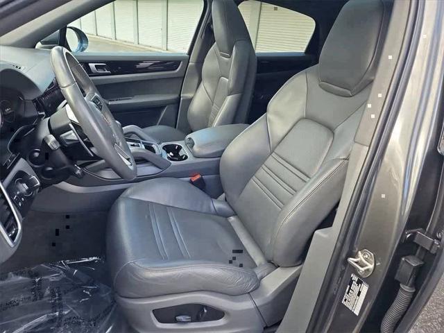2022 Porsche Cayenne Unknown