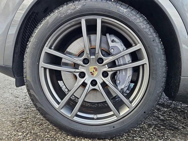 2022 Porsche Cayenne Unknown