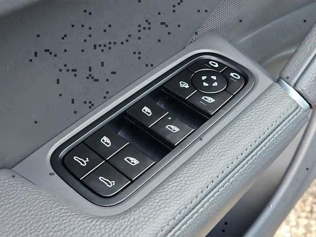 2022 Porsche Cayenne Unknown