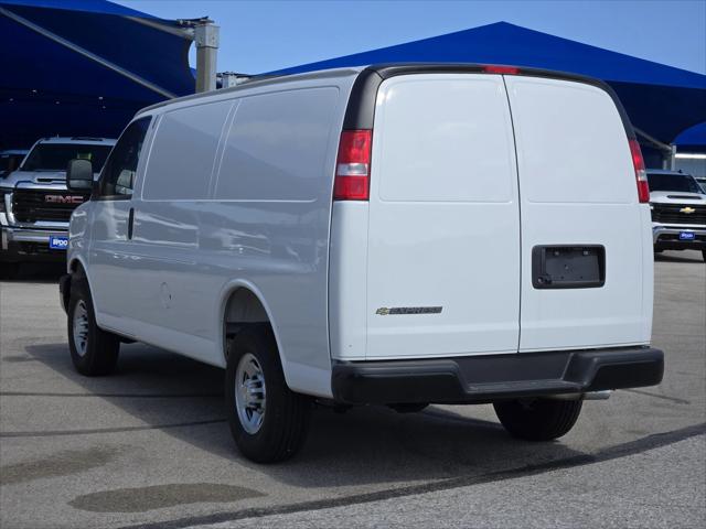 2025 Chevrolet Express Cargo Van RWD 2500 Regular Wheelbase WT
