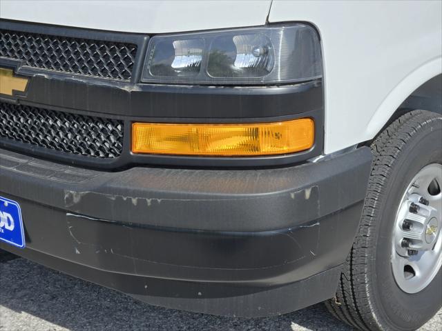 2025 Chevrolet Express Cargo Van RWD 2500 Regular Wheelbase WT
