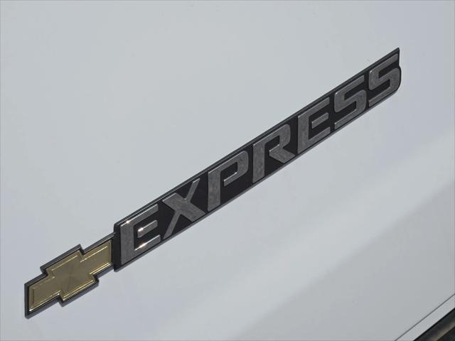 2025 Chevrolet Express Cargo Van RWD 2500 Regular Wheelbase WT