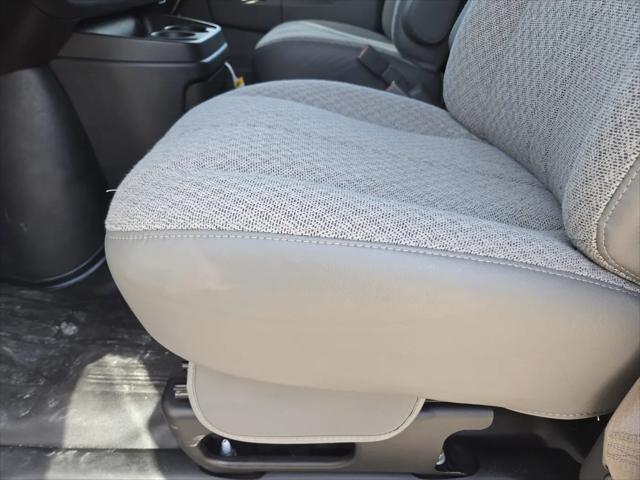 2025 Chevrolet Express Cargo Van RWD 2500 Regular Wheelbase WT