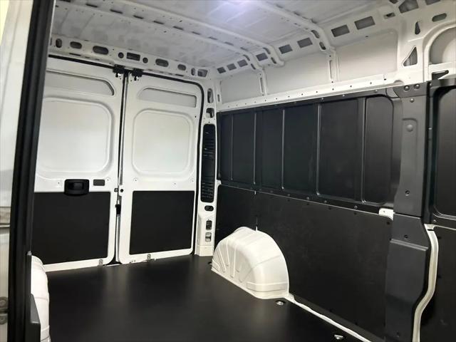 2025 Ram ProMaster 2500 Cargo Van Tradesman High Roof 159" WB w/Pass Seat