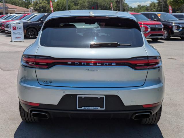 2021 Porsche Macan Standard