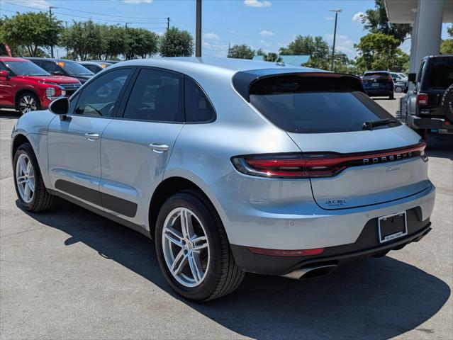 2021 Porsche Macan Standard