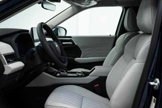 2025 Mitsubishi Outlander PHEV PLATINUM EDITION S-AWC