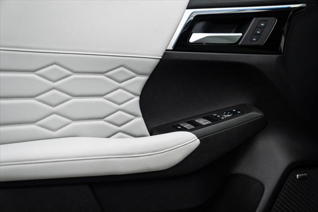 2025 Mitsubishi Outlander PHEV PLATINUM EDITION S-AWC