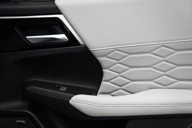 2025 Mitsubishi Outlander PHEV PLATINUM EDITION S-AWC