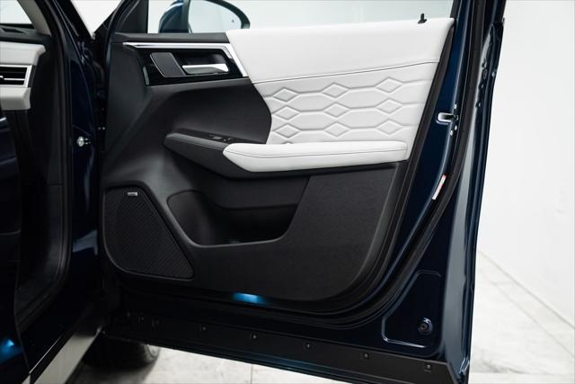 2025 Mitsubishi Outlander PHEV PLATINUM EDITION S-AWC