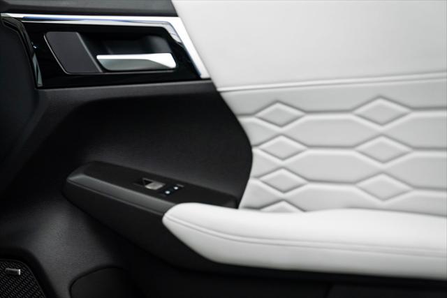 2025 Mitsubishi Outlander PHEV PLATINUM EDITION S-AWC