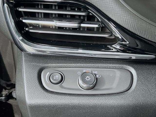 2025 Buick NV Avenir FWD