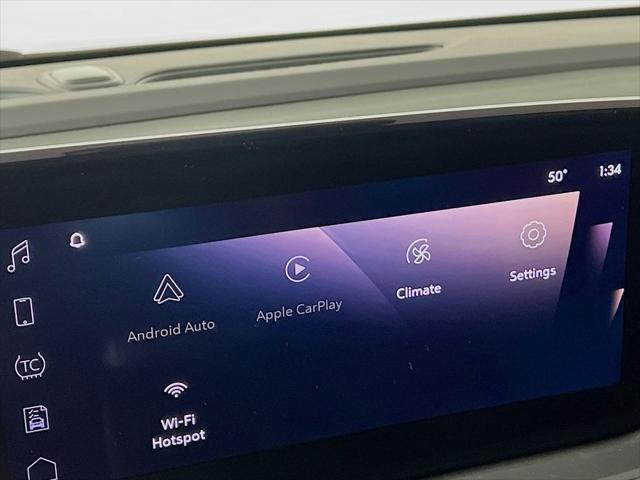 2025 Buick NV Avenir FWD