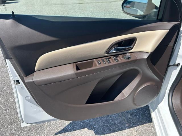 Used 2016 Chevrolet Cruze Limited For Sale in Muscle Shoals, AL