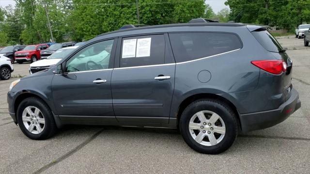 Used 2010 Chevrolet Traverse For Sale in Waterford Twp, MI