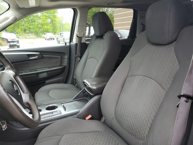 Used 2010 Chevrolet Traverse For Sale in Waterford Twp, MI