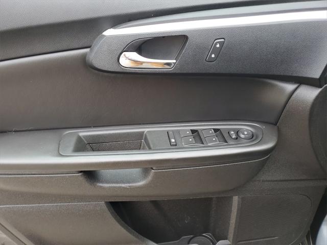 Used 2010 Chevrolet Traverse For Sale in Waterford Twp, MI