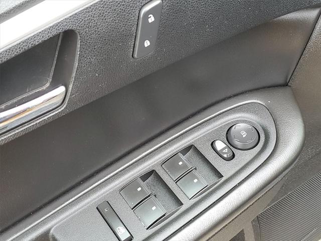 Used 2010 Chevrolet Traverse For Sale in Waterford Twp, MI