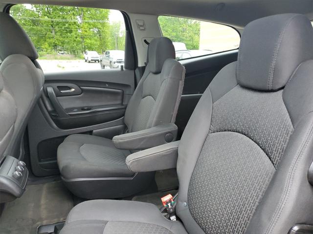 Used 2010 Chevrolet Traverse For Sale in Waterford Twp, MI