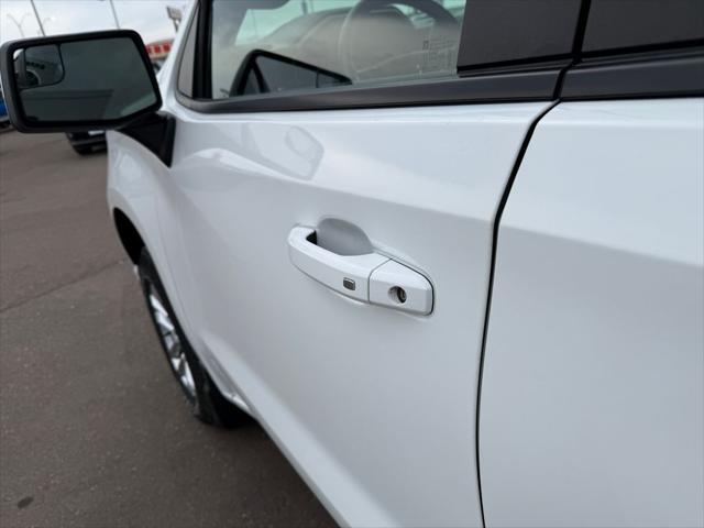 2024 Chevrolet Silverado 1500 4WD Crew Cab Short Bed RST