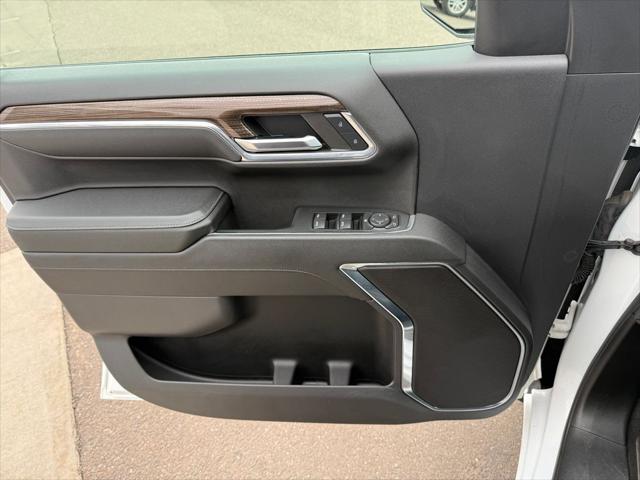2024 Chevrolet Silverado 1500 4WD Crew Cab Short Bed RST