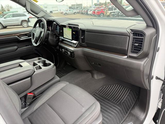 2024 Chevrolet Silverado 1500 4WD Crew Cab Short Bed RST
